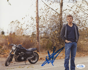 Max Theriot Bates Motel Signed Autograph 8x10 Photo ACOA