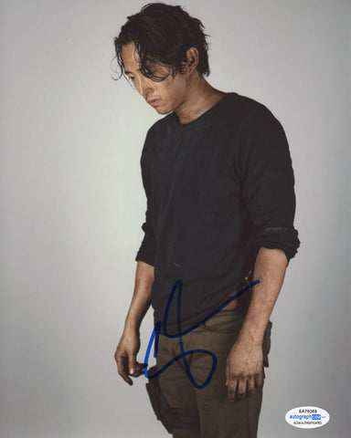 Steven Yeun The Walking Dead Signed Autograph 8x10 Photo ACOA