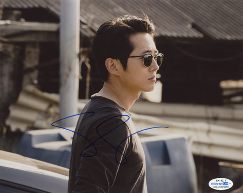 Steven Yeun Minami Signed Autograph 8x10 Photo ACOA