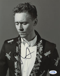 Tom Hiddleston Thor Avengers Signed Autograph 8x10 Photo ACOA
