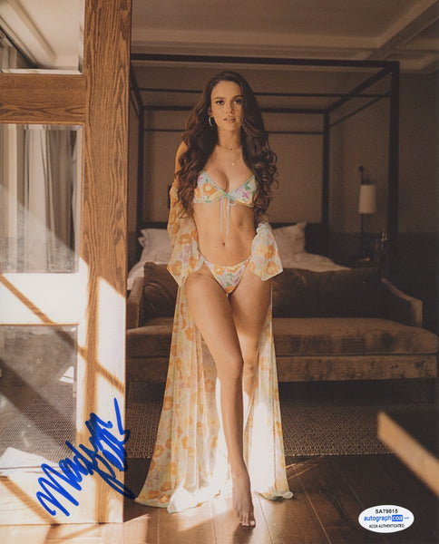 Madison Pettis Sexy He's All That Signed Autograph 8x10 Photo ACOA
