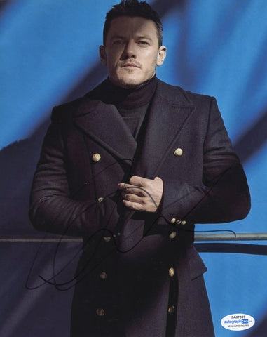 Luke Evans Signed Autograph 8x10 photo ACOA