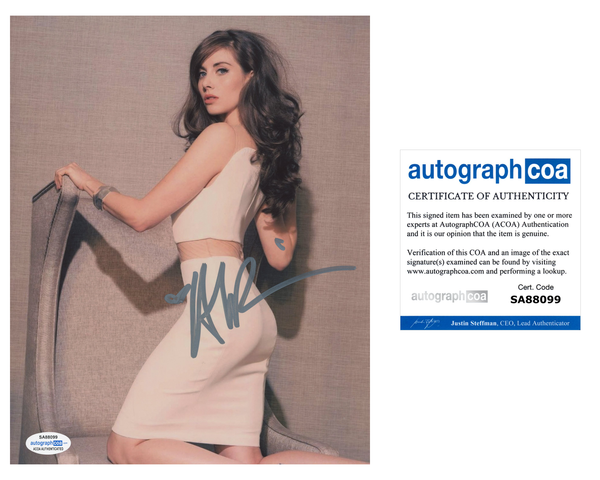 Alison Brie Sexy Signed Autograph 8x10 Photo ACOA