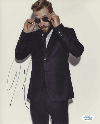 Jai Courtney Signed Autograph 8x10 Photo ACOA