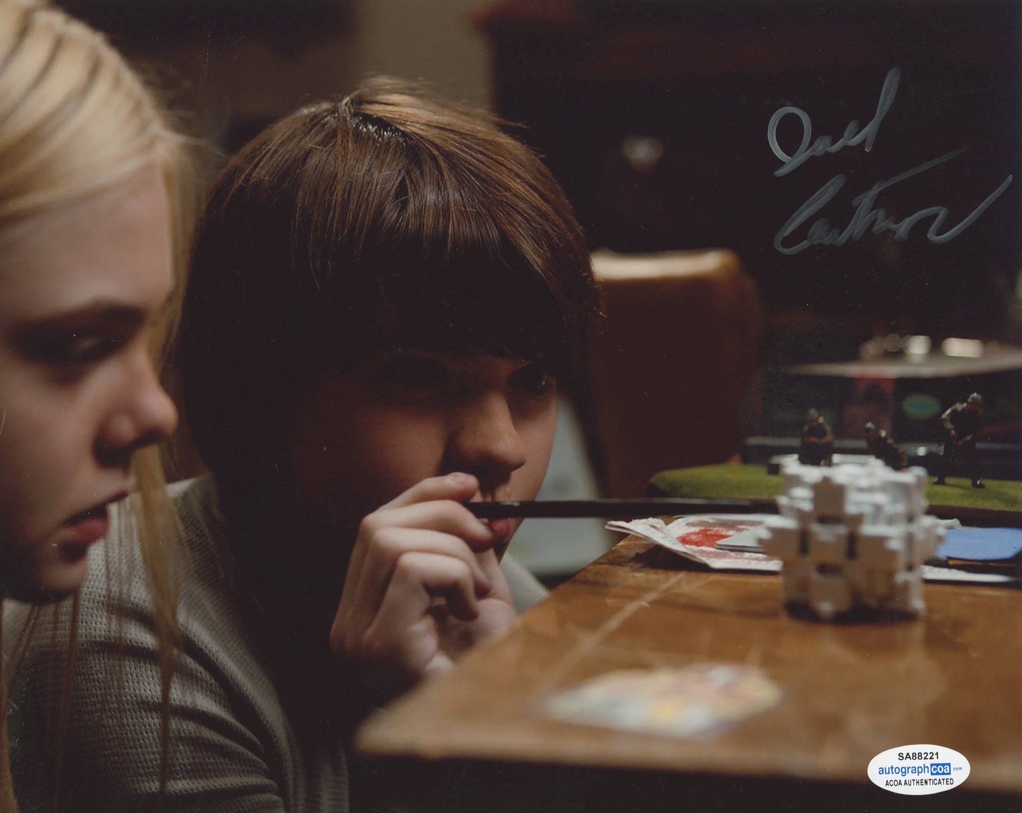 Joel Courtney Super 8 Signed Autograph 8x10 Photo ACOA