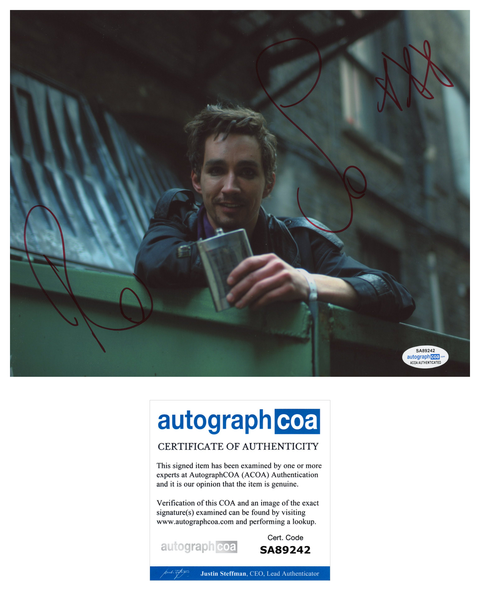 Robert Sheehan Umbrella Academy Signed Autograph 8x10 Photo ACOA