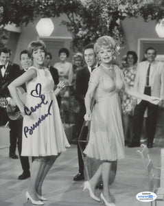 Carol Burnett Signed Autograph 8x10 Photo ACOA