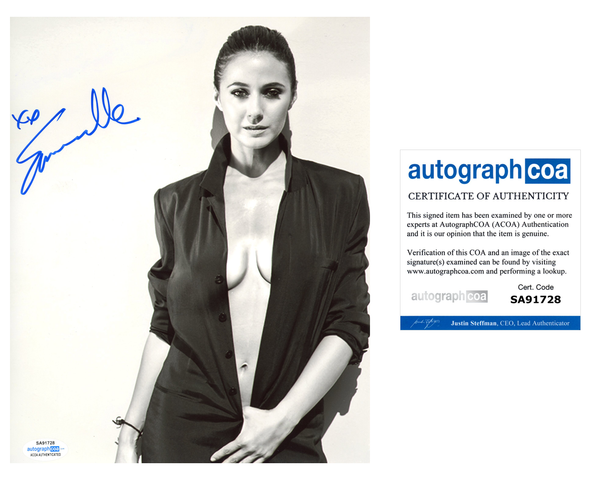 Emmanuelle Chriqui Sexy Superman and Lois Signed Autograph 8x10 Photo ACOA