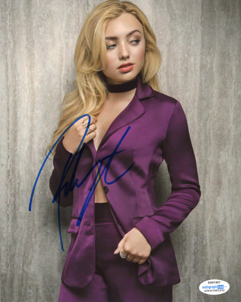 Peyton List Cobra Kai Sexy Signed Autograph 8x10 Photo ACOA