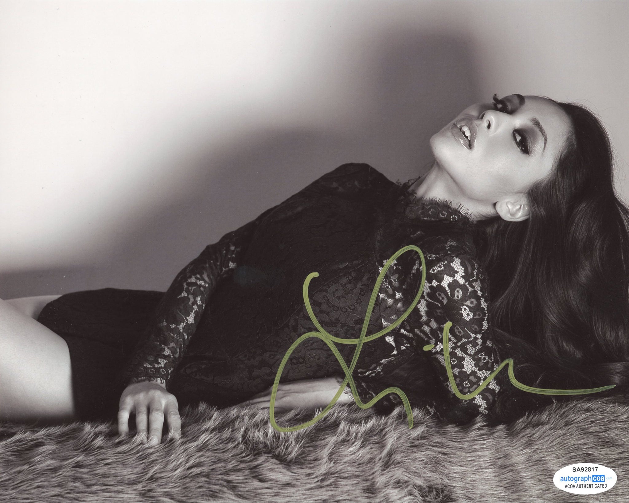 Lindsey Morgan The 100 Signed Autograph 8x10 Photo ACOA