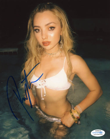 Peyton List Sexy Signed Autograph 8x10 Photo ACOA