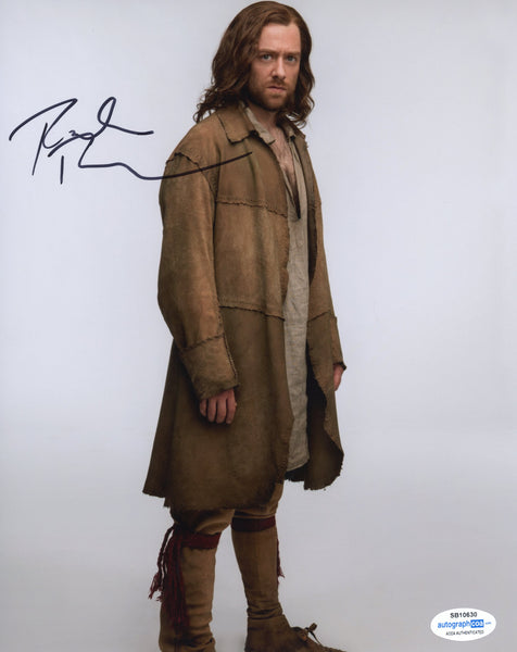 Richard Rankin Outlander Signed Autograph 8x10 Photo ACOA