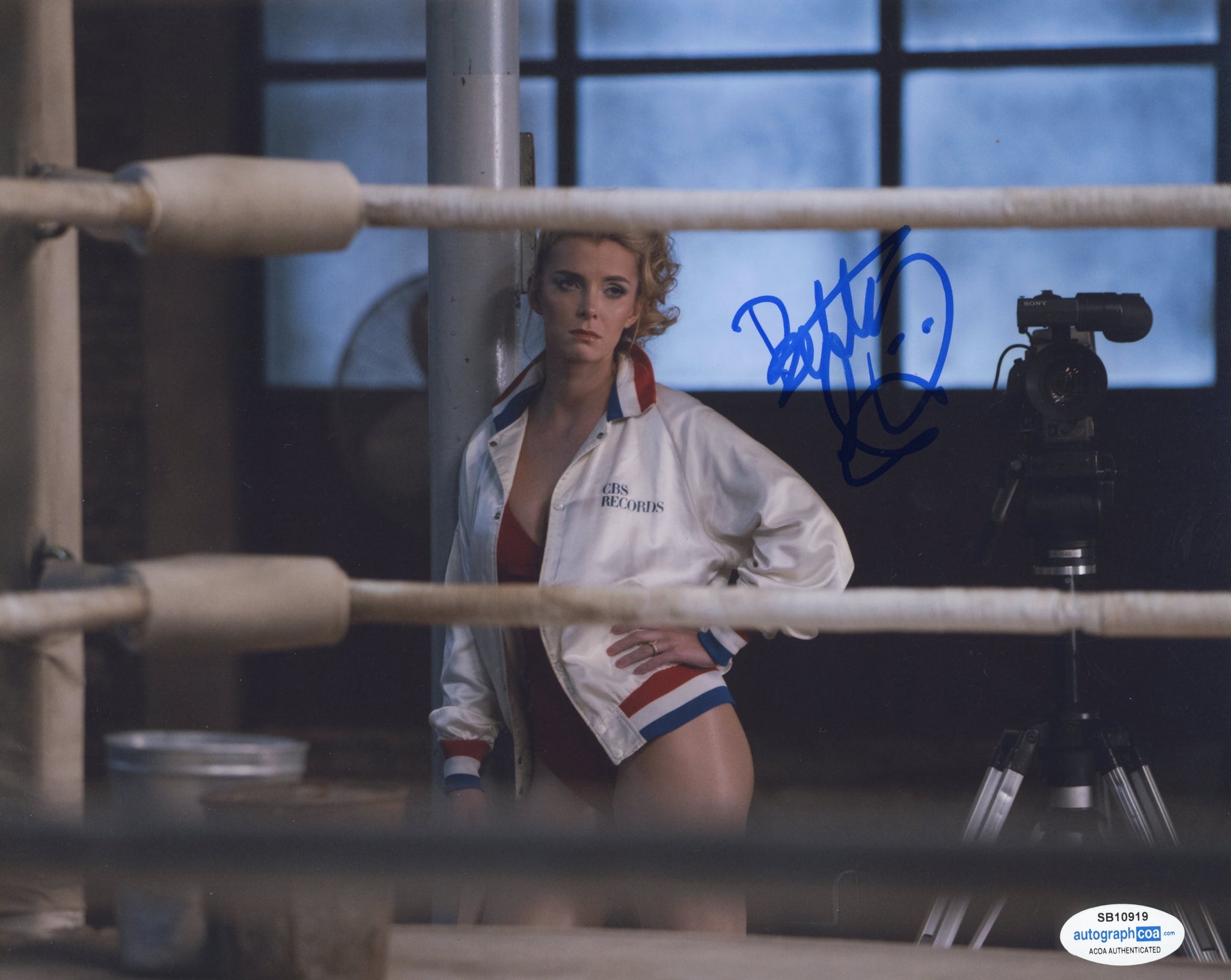 Betty Gilpin Glow Signed Autograph 8x10 Photo ACOA