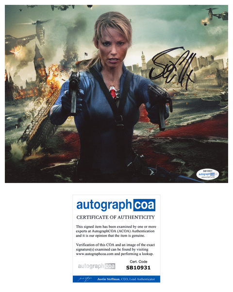Sienna Guillory Resident Evil Signed Autograph 8x10 Photo ACOA