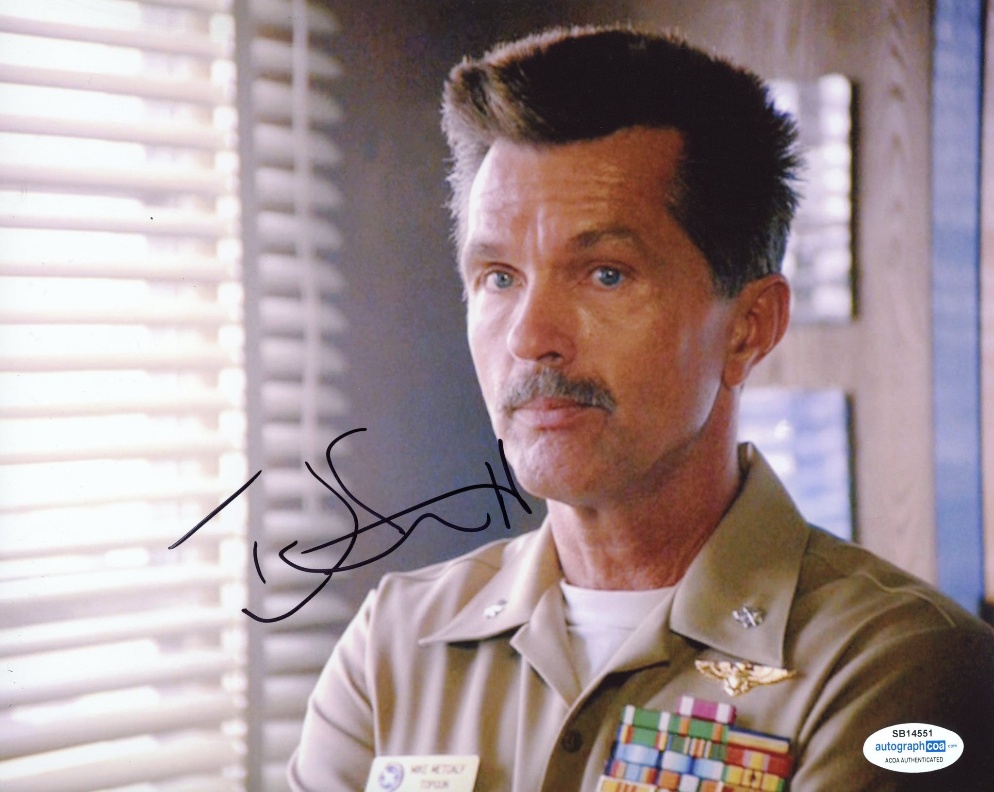 Tom Skerritt Top Gun Signed Autograph 8x10 Photo ACOA