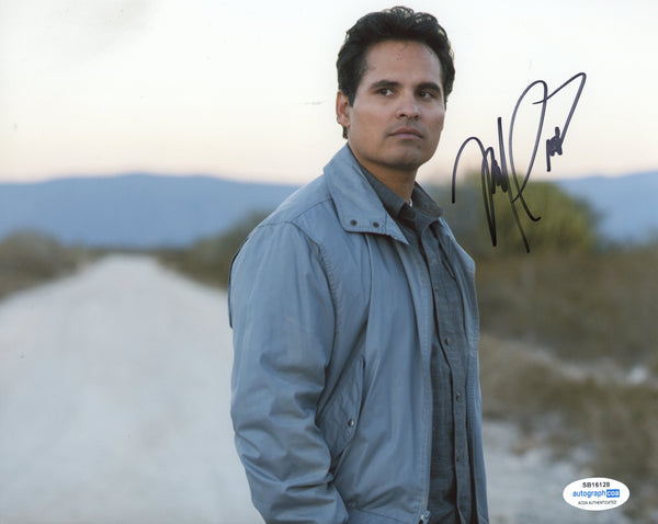 Michael Pena Narcos Signed Autograph 8x10 Photo ACOA