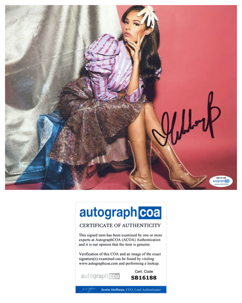 Chloe Bridges The Goldbergs Sexy Signed Autograph 8x10 Photo ACOA