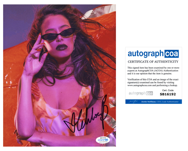 Chloe Bridges The Goldbergs Sexy Signed Autograph 8x10 Photo ACOA
