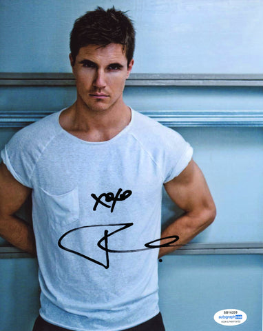 Robbie Amell Resident Evil Signed Autograph 8x10 Photo ACOA