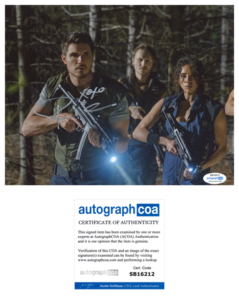 Robbie Amell Resident Evil Signed Autograph 8x10 Photo ACOA