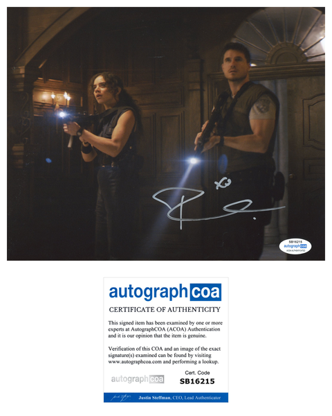 Robbie Amell Resident Evil Signed Autograph 8x10 Photo ACOA