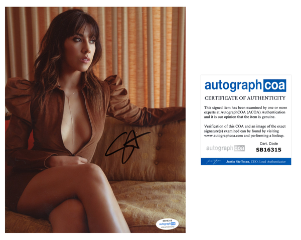 Stephanie Beatriz Encanto Signed Autograph 8x10 Photo ACOA