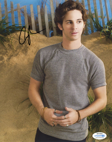 Connor Paolo Revenge Signed Autograph 8x10 Photo ACOA