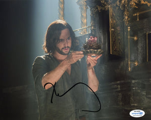 Tom Riley Davinci's Demons Signed Autograph 8x10 Photo ACOA