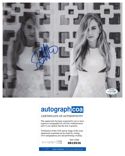 Britt Robertson Sexy Signed Autograph 8x10 Photo ACOA