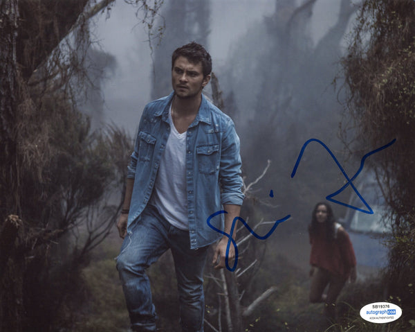 Shiloh Fernandez Evil Dead Signed Autograph 8x10 Photo ACOA