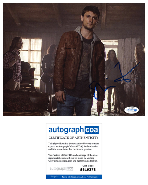 Shiloh Fernandez Evil Dead Signed Autograph 8x10 Photo ACOA