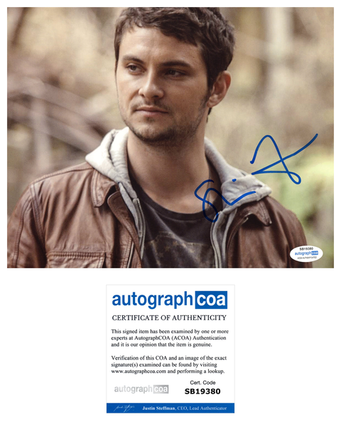 Shiloh Fernandez Evil Dead Signed Autograph 8x10 Photo ACOA