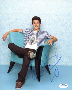 David Henrie Wizards of Waverly Signed Autograph 8x10 Photo ACOA