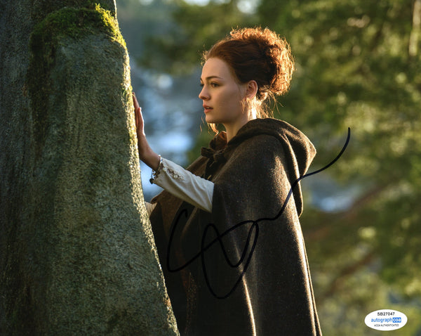 Sophie Skelton Outlander Signed Autograph 8x10 Photo ACOA