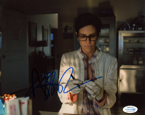 Annabeth Gish Midnight Mass Signed Autograph 8x10 Photo ACOA