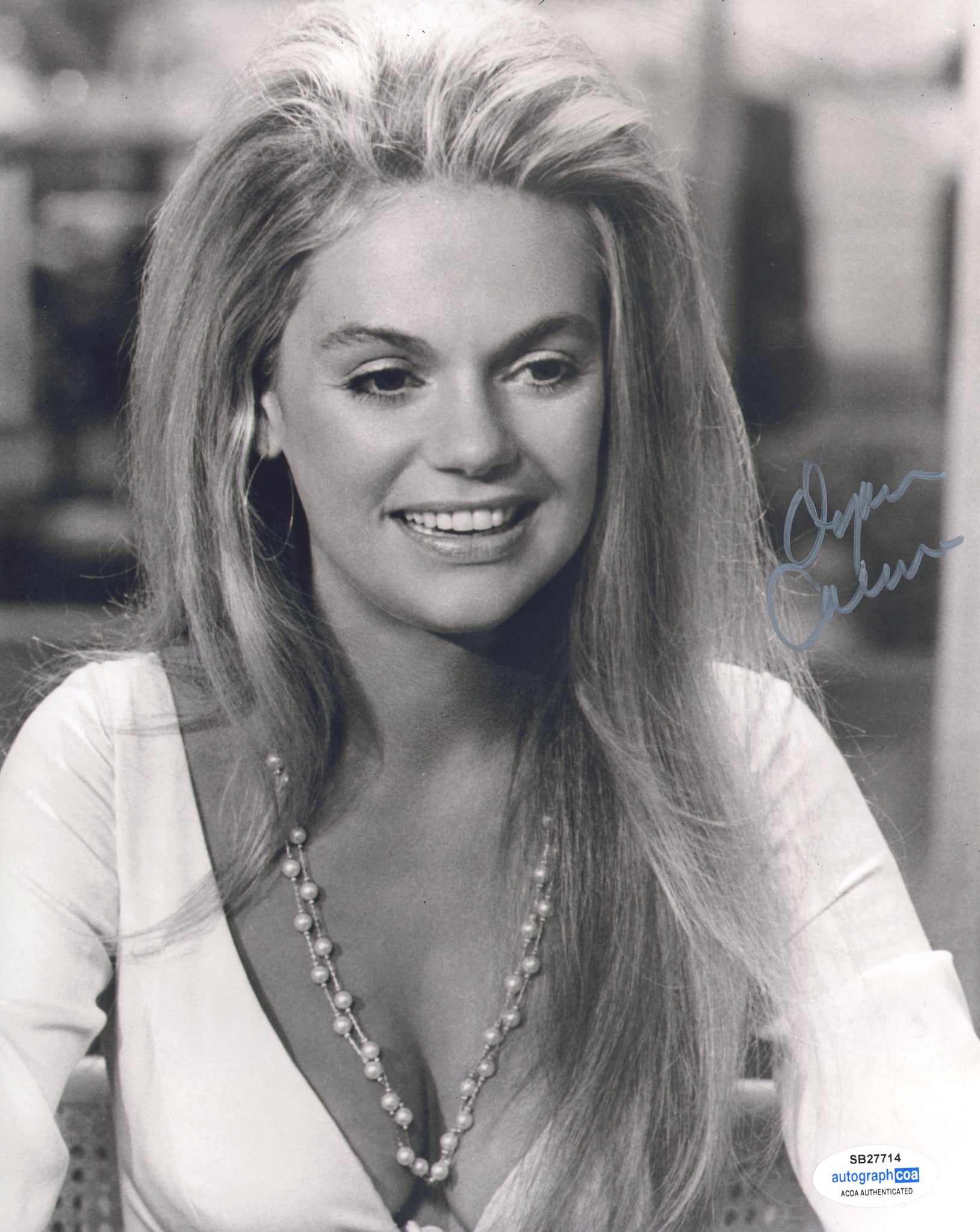 Dyan Cannon Sexy Signed Autograph 8x10 Photo ACOA