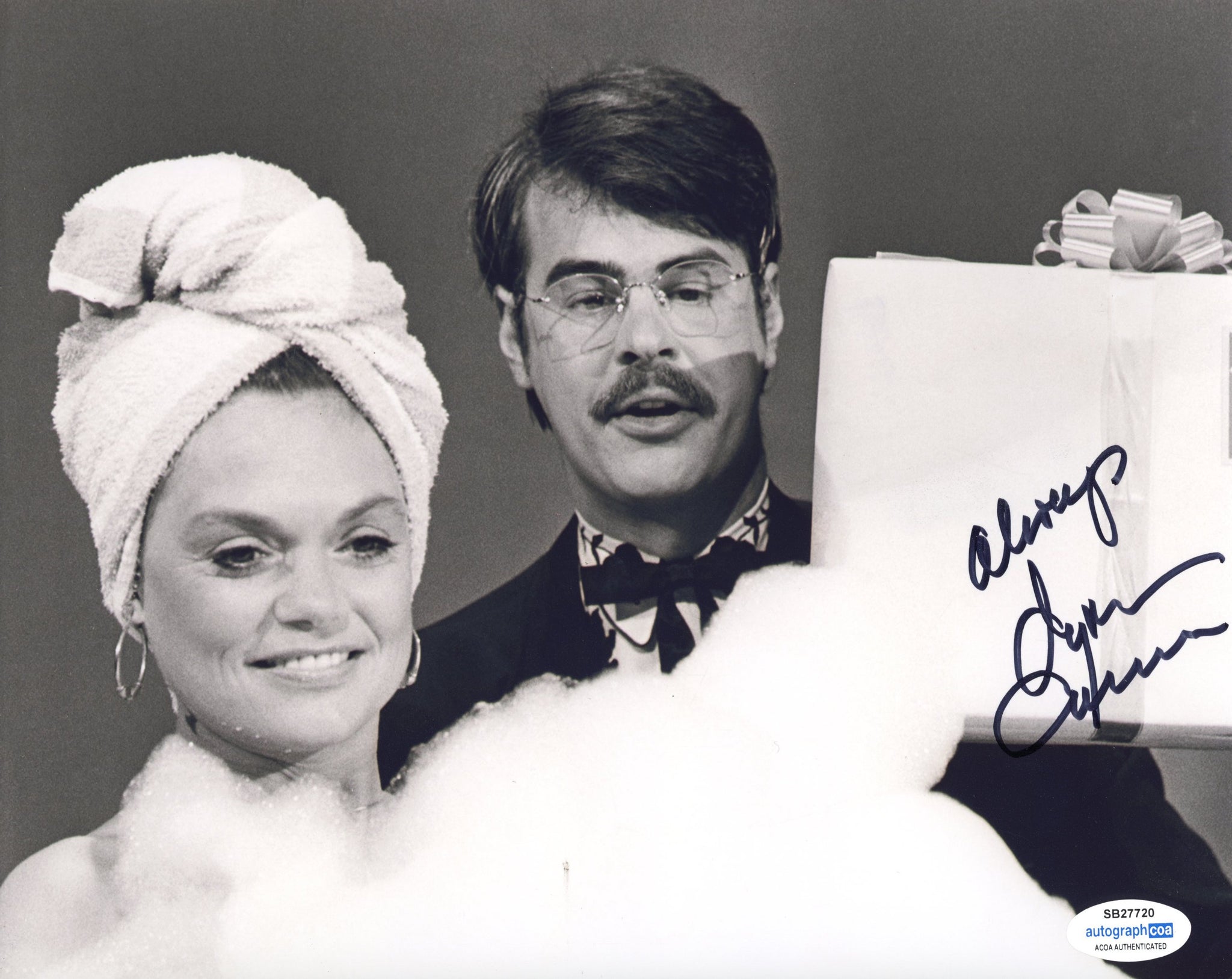 Dyan Cannon SNL Signed Autograph 8x10 Photo ACOA