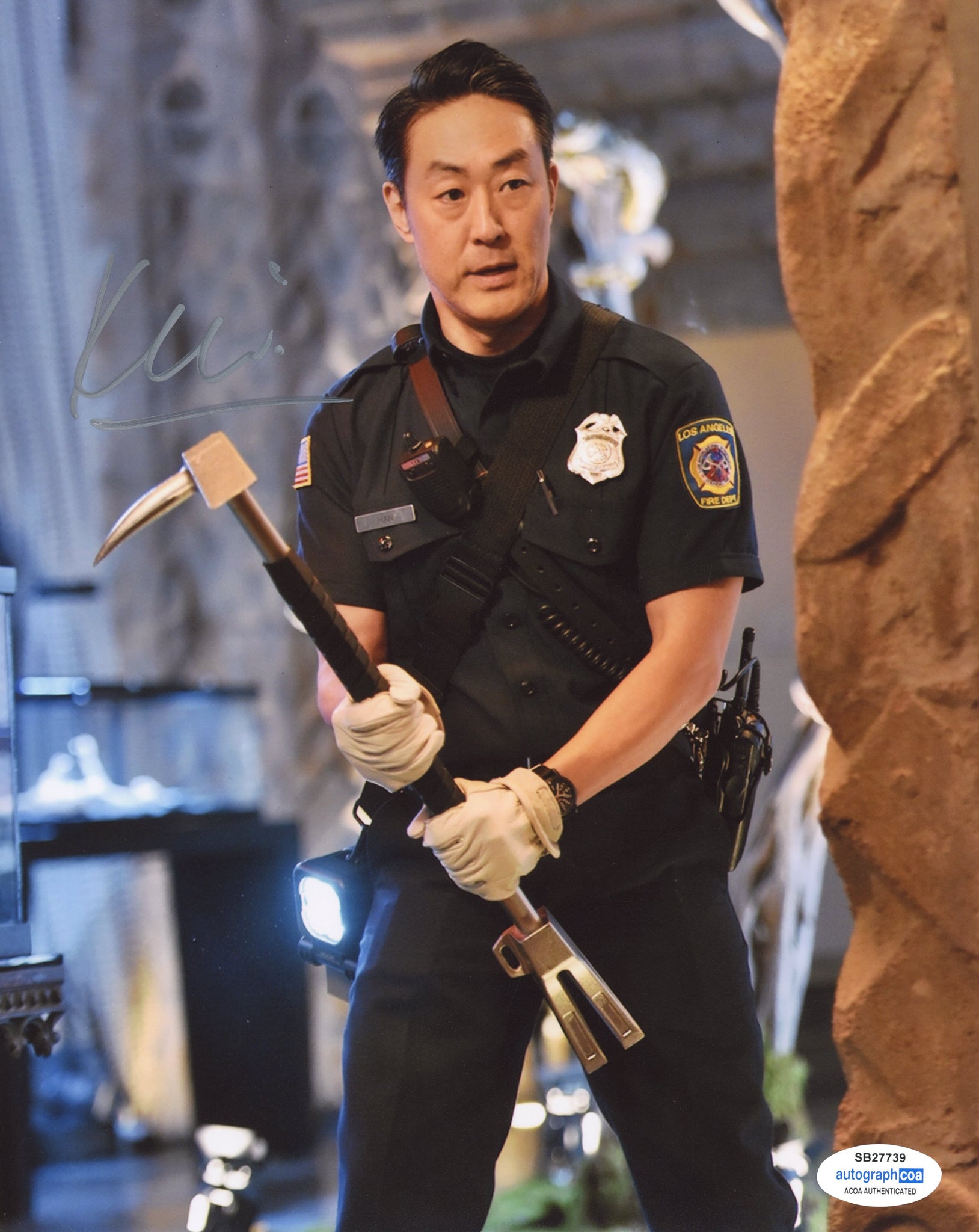 Kenneth Choi 9-1-1 Chimney Signed Autograph 8x10 Photo ACOA