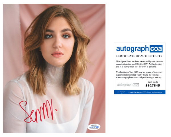 Sophie Nelisse Sexy Yellowjackets Signed Autograph 8x10 Photo ACOA