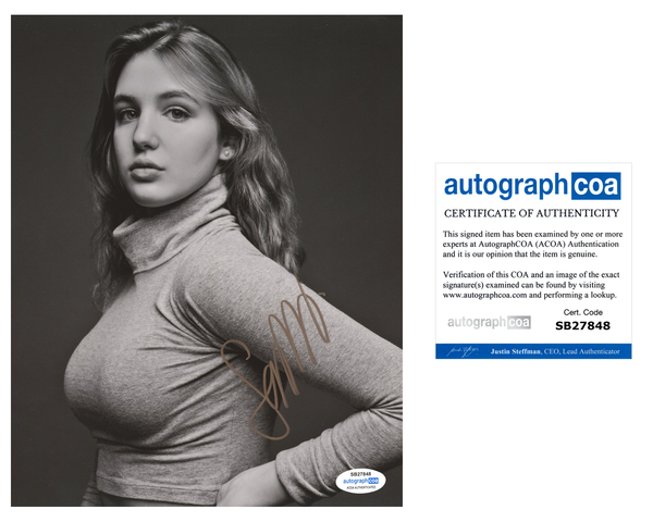 Sophie Nelisse Sexy Yellowjackets Signed Autograph 8x10 Photo ACOA