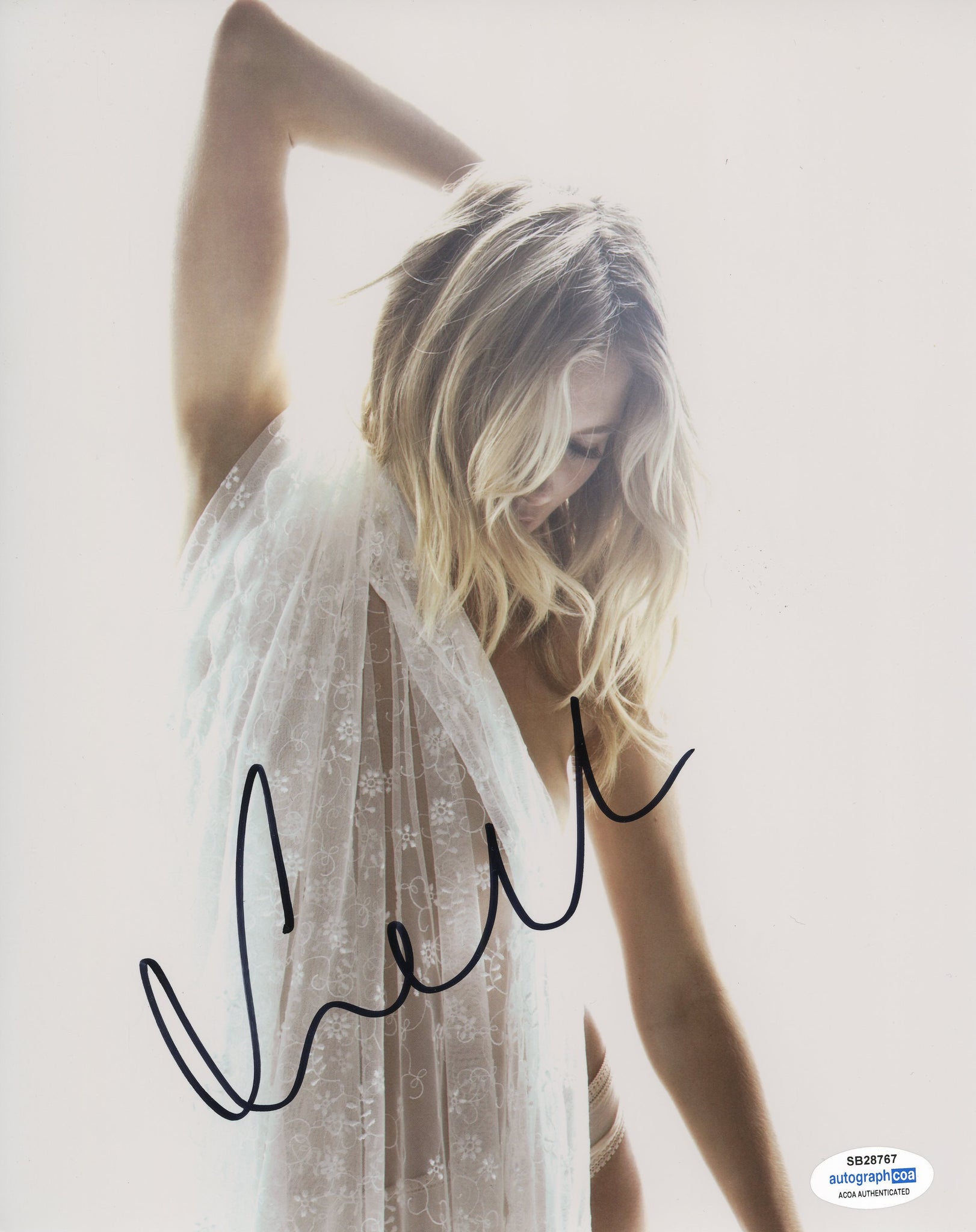 Sienna Miller Sexy Signed Autograph 8x10 Photo ACOA