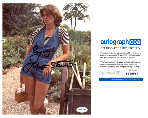 Martha Stewart Signed Autograph 8x10 Photo ACOA