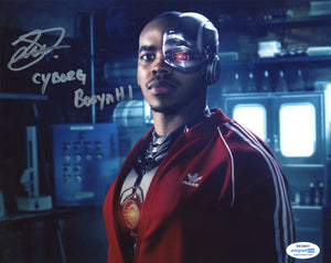 Joivan Wade Doom Patrol Signed Autograph 8x10 Photo ACOA