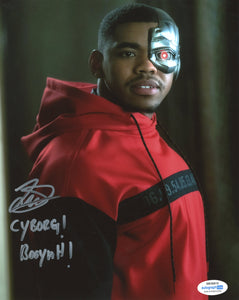 Joivan Wade Doom Patrol Signed Autograph 8x10 Photo ACOA