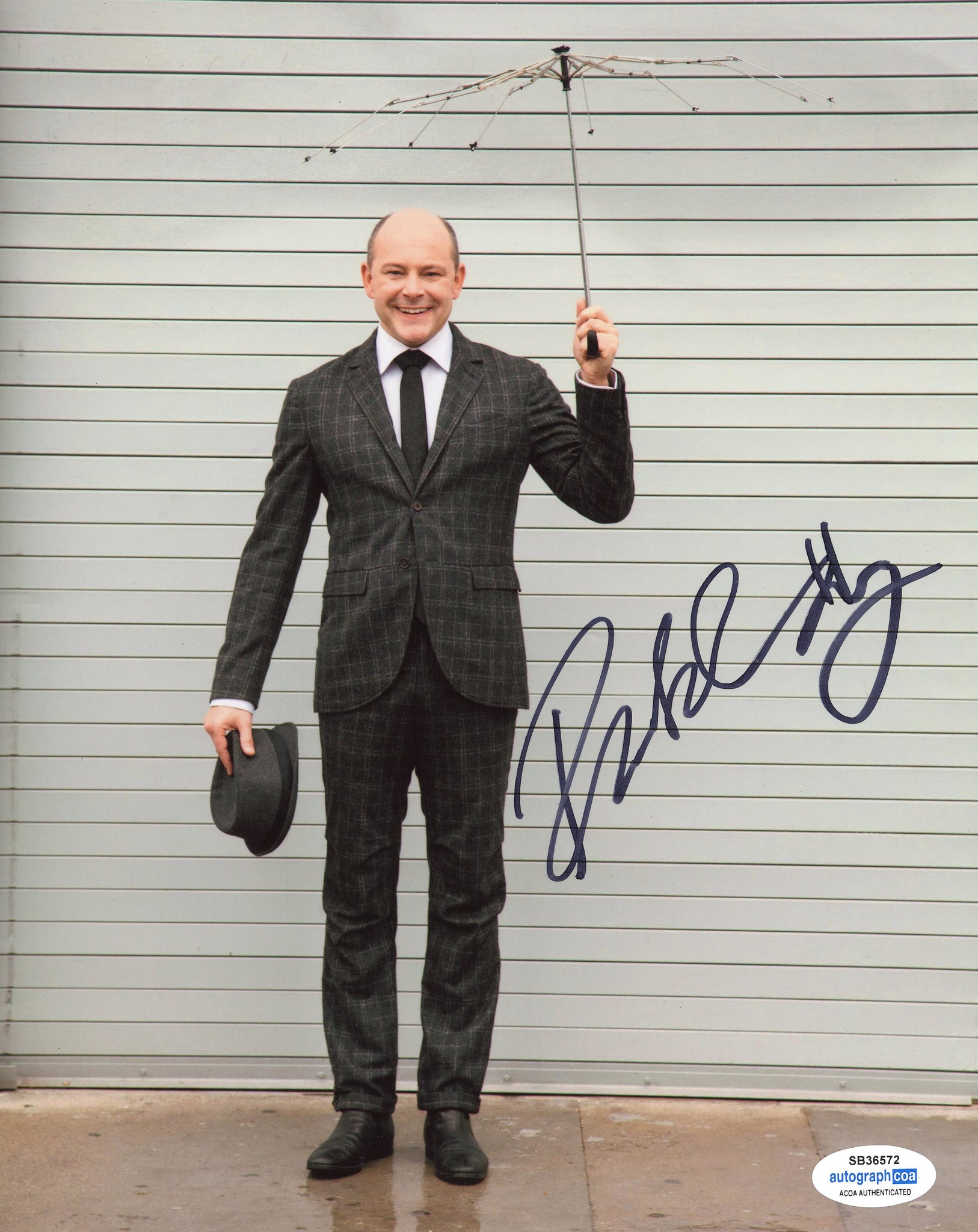 Rob Corddry Hot Tub Time Machine Signed Autograph 8x10 Photo ACOA