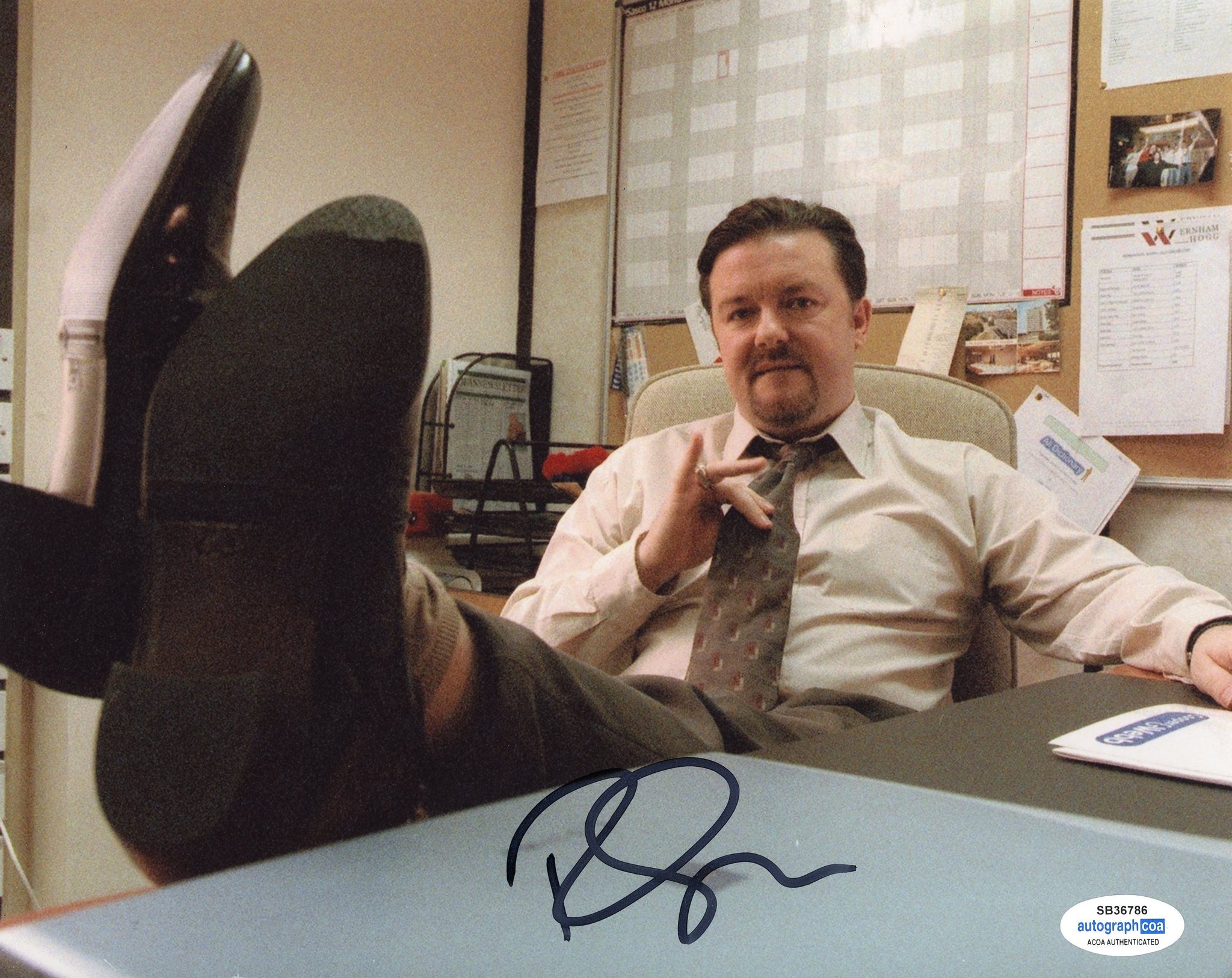 Ricky Gervais The Office Signed Autograph 8x10 Photo ACOA