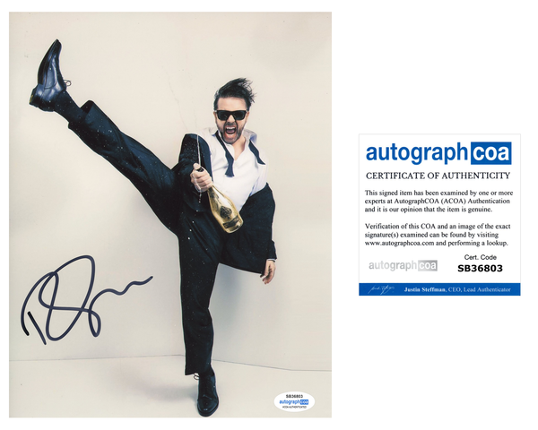 Ricky Gervais Signed Autograph 8x10 Photo ACOA