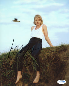 Lauren Lyle Outlander Signed Autograph 8x10 Photo ACOA