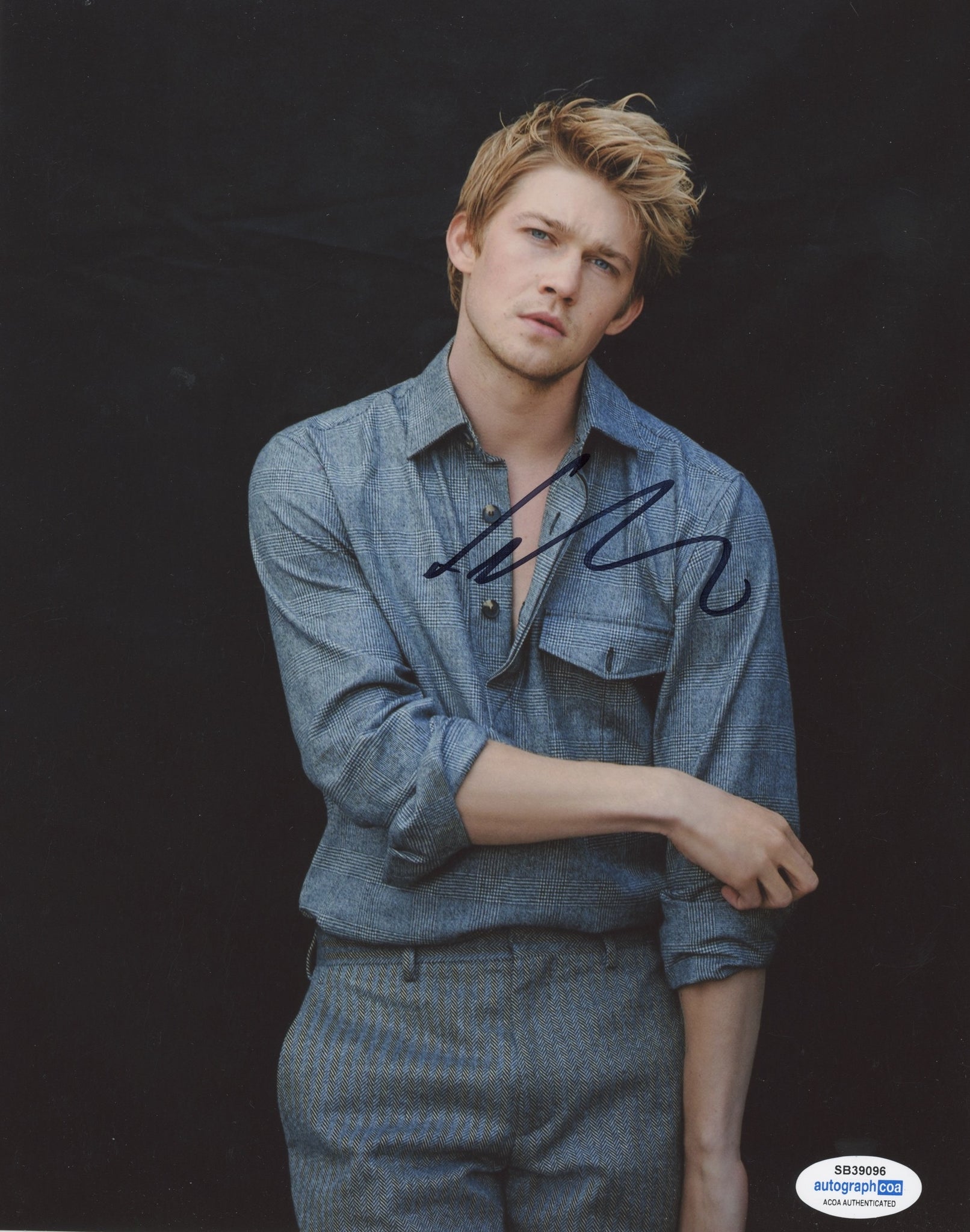 Joe Alwyn Signed Autograph 8x10 Photo ACOA