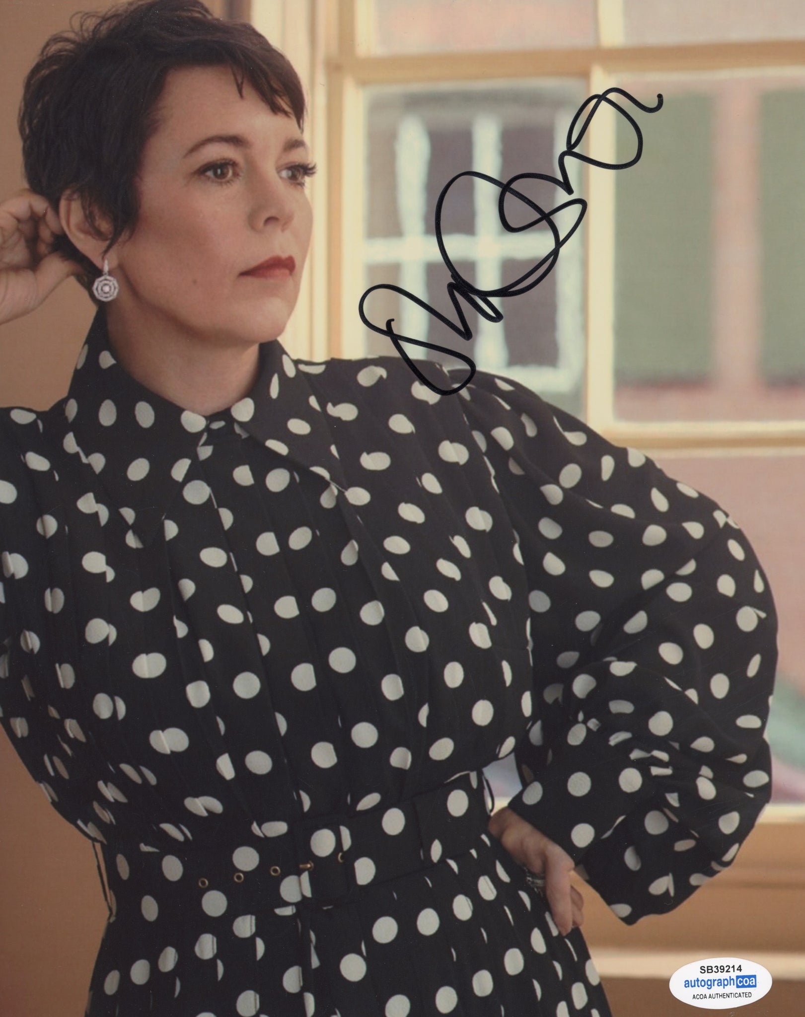 Olivia Colman The Crown Signed Autograph 8x10 Photo ACOA